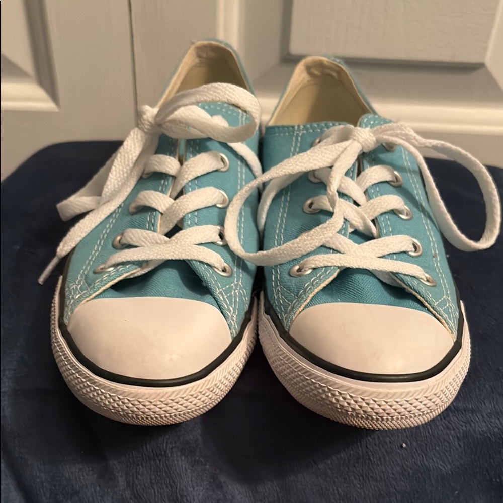 Converse Low-Top Classic Sneakers